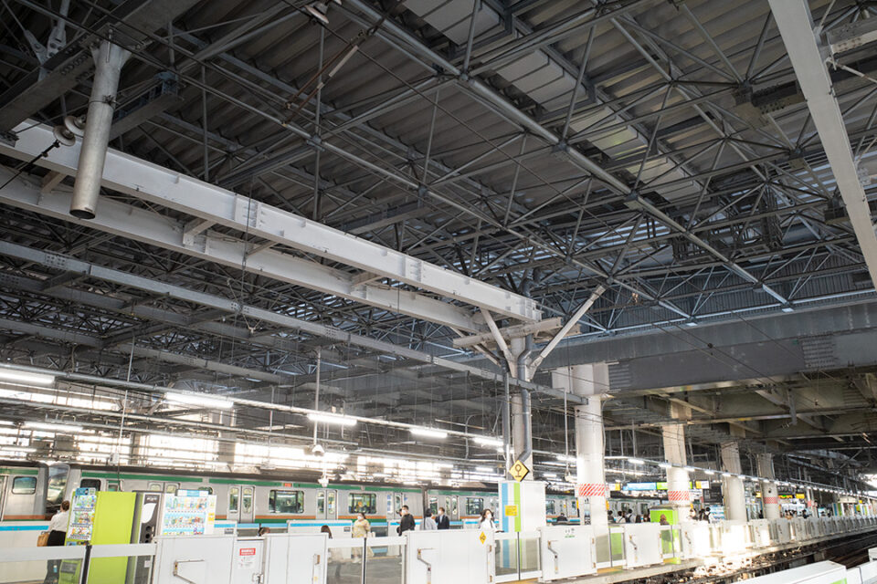 新橋駅の大屋根