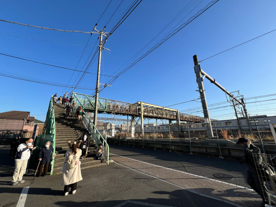 三鷹跨線人道橋