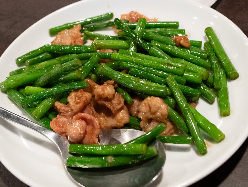 鶏肉とニンニクの芽炒め