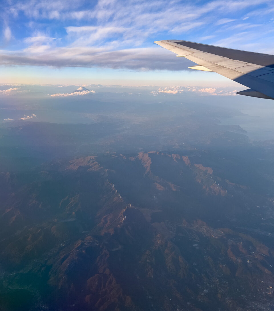 伊豆半島と富士山